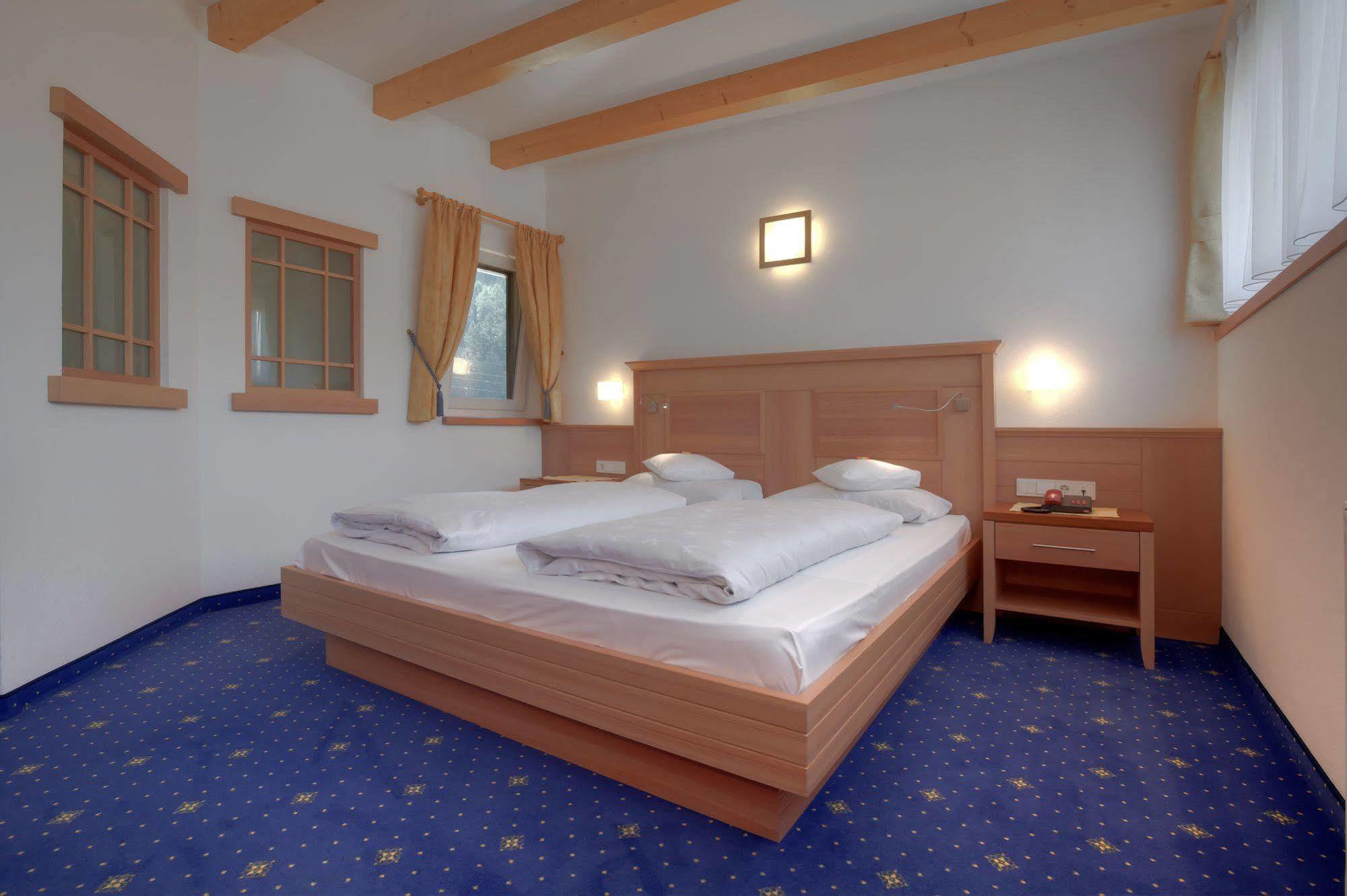 Hotel Residence Rose วิปิเตโน ภายนอก รูปภาพ
