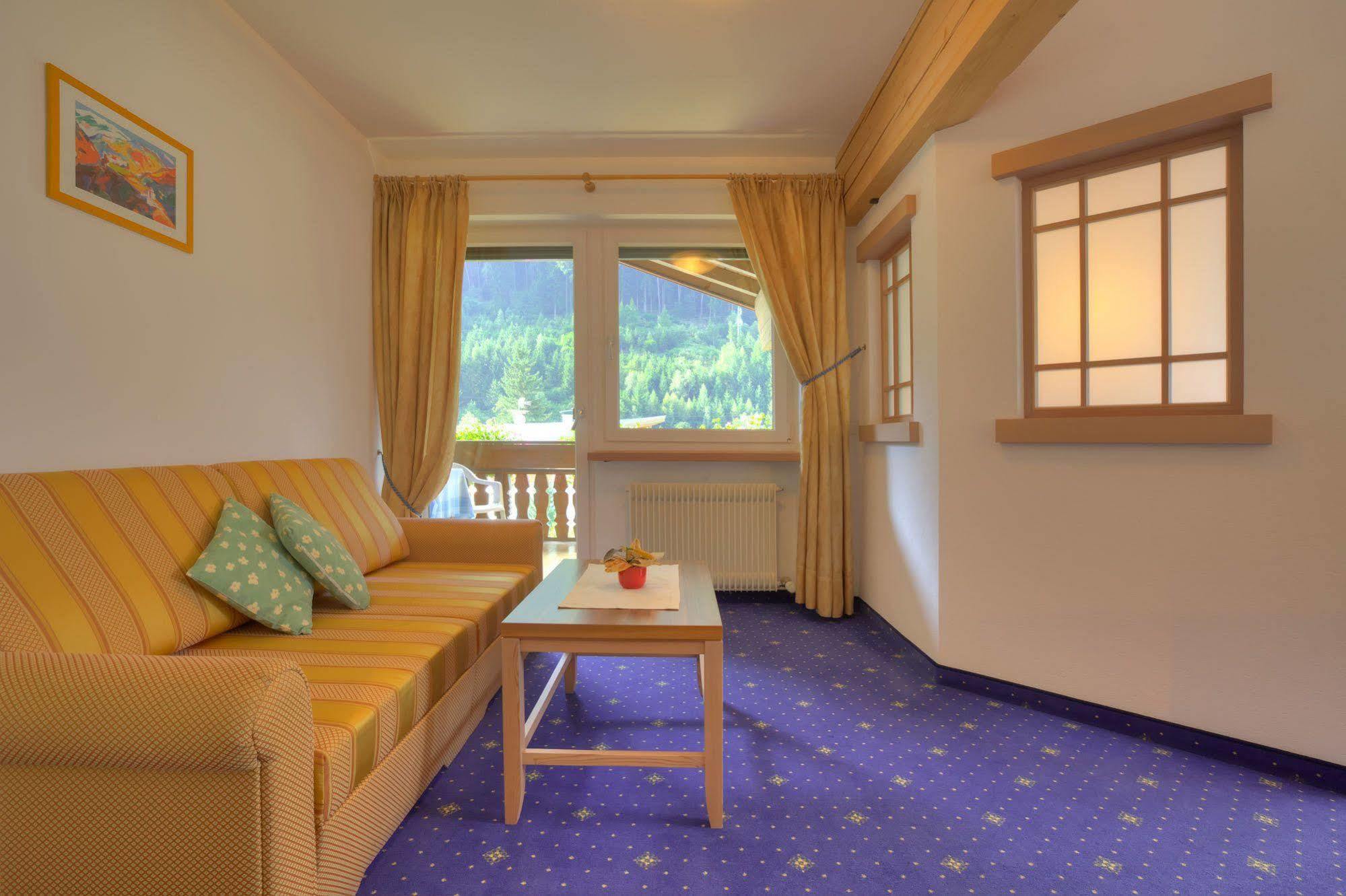 Hotel Residence Rose วิปิเตโน ภายนอก รูปภาพ