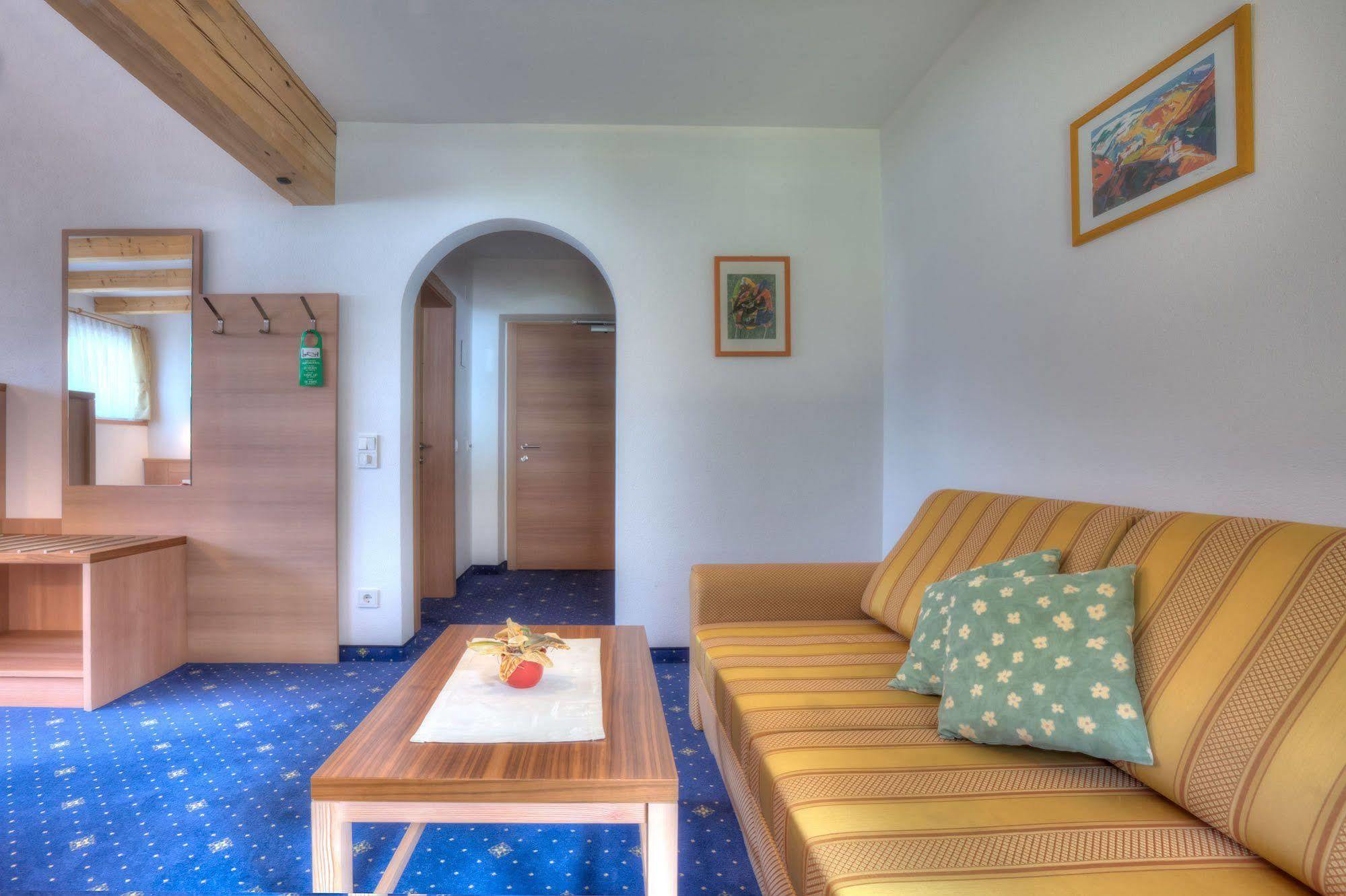 Hotel Residence Rose วิปิเตโน ภายนอก รูปภาพ